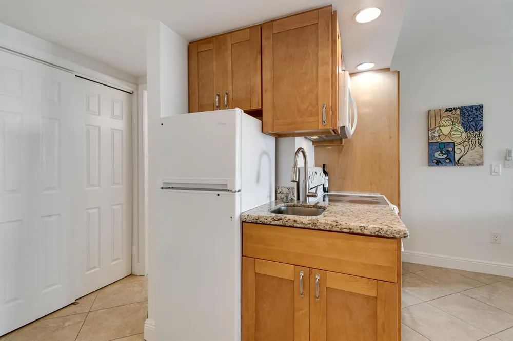11863 Wimbledon Circle #412 Wellington, FL 33414