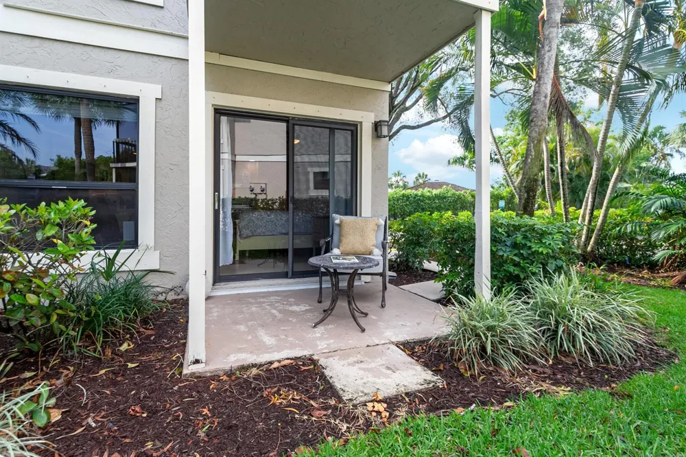 11863 Wimbledon Circle #412 Wellington, FL 33414