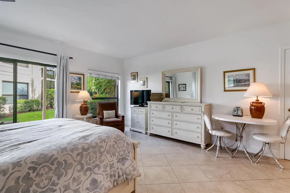 11863 Wimbledon Circle #412 Wellington, FL 33414