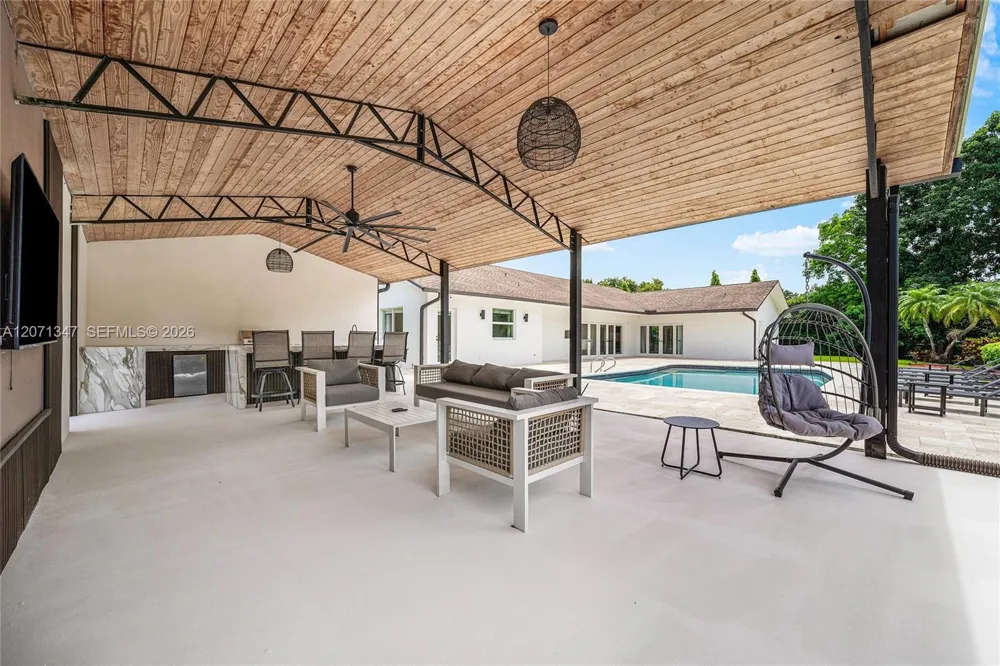 13900 Mustang Trl Southwest Ranches, FL 33330