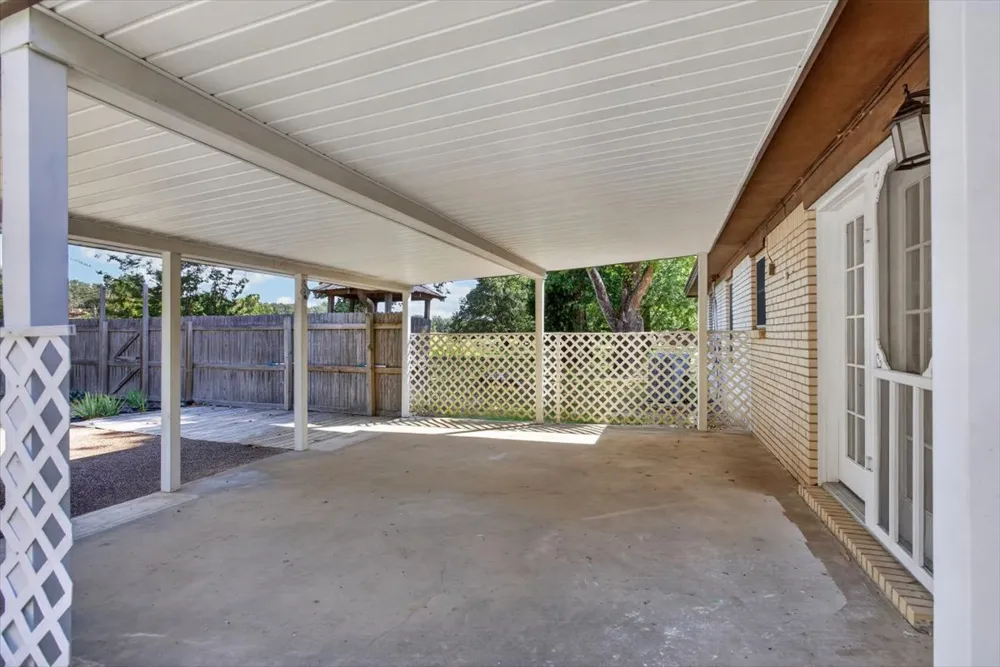 14630 Edward Loop Cameron, OK 74932