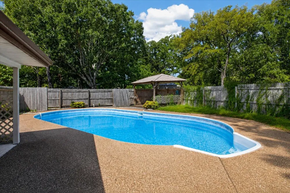14630 Edward Loop Cameron, OK 74932