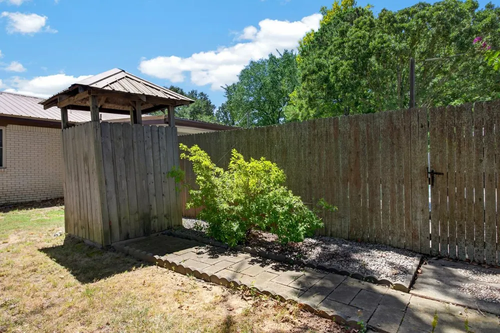 14630 Edward Loop Cameron, OK 74932