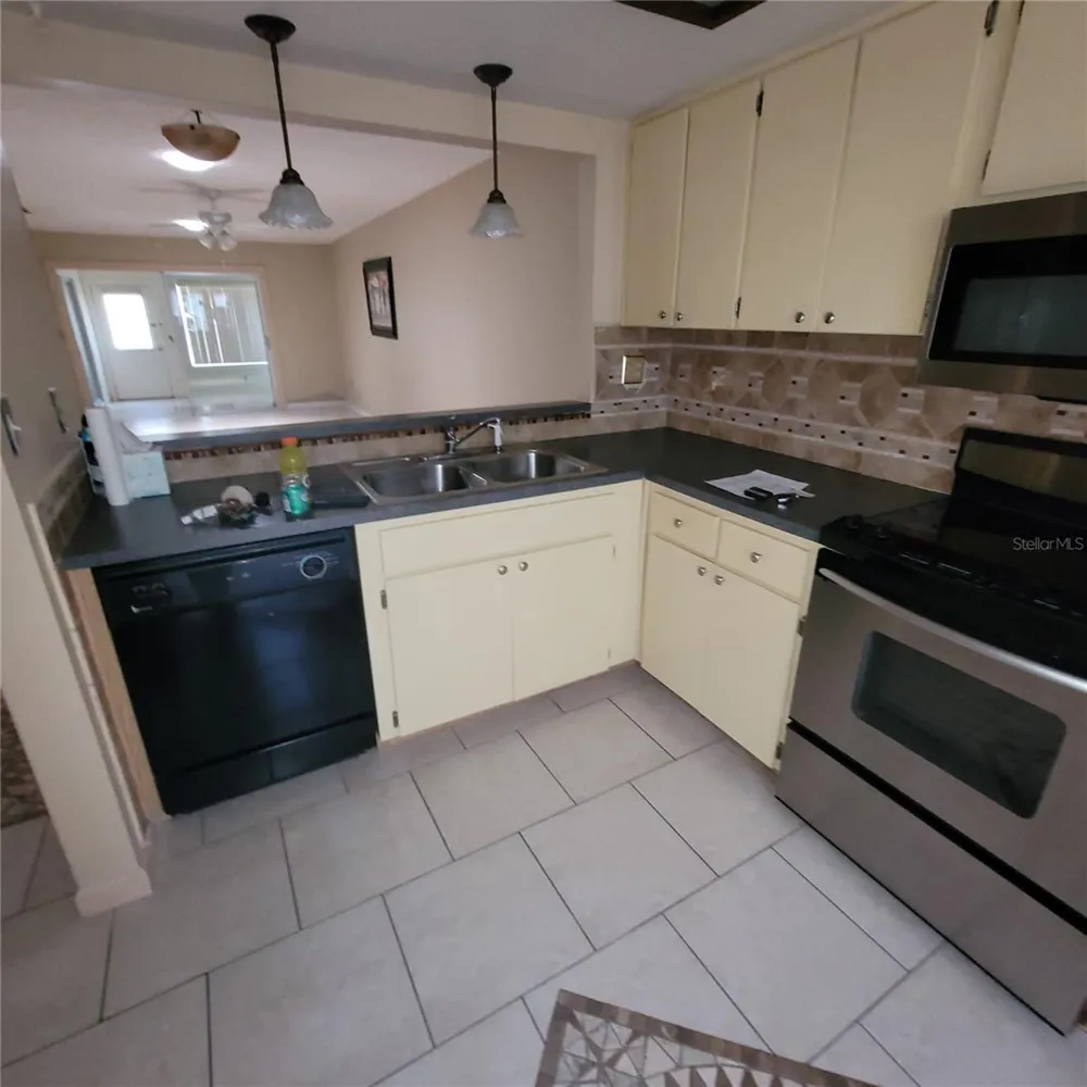 11224 VERSAILLES LANE #11224 Port Richey, FL 34668