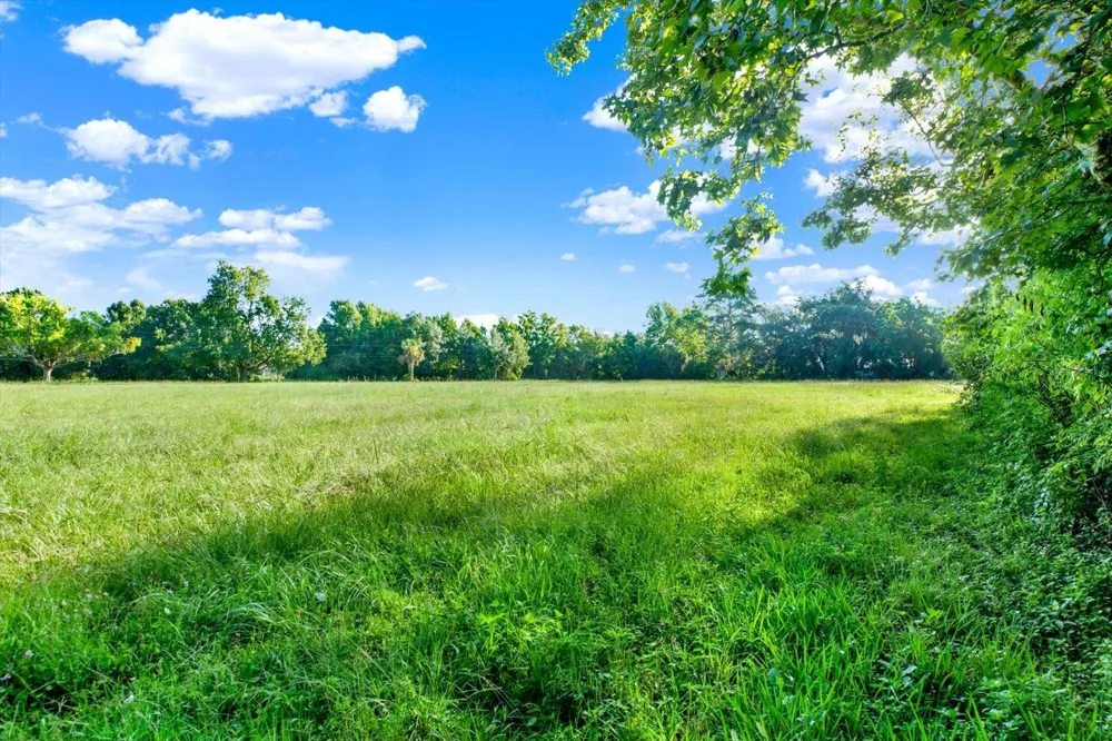 4TH AVENUE #LOT 11 San Antonio, FL 33576