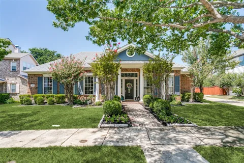 1702 Bluffview Lane