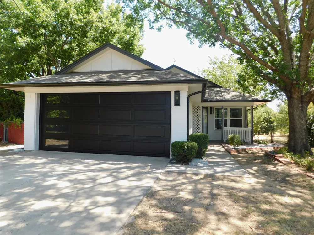 404 Woodson Circle Denton, TX 76209