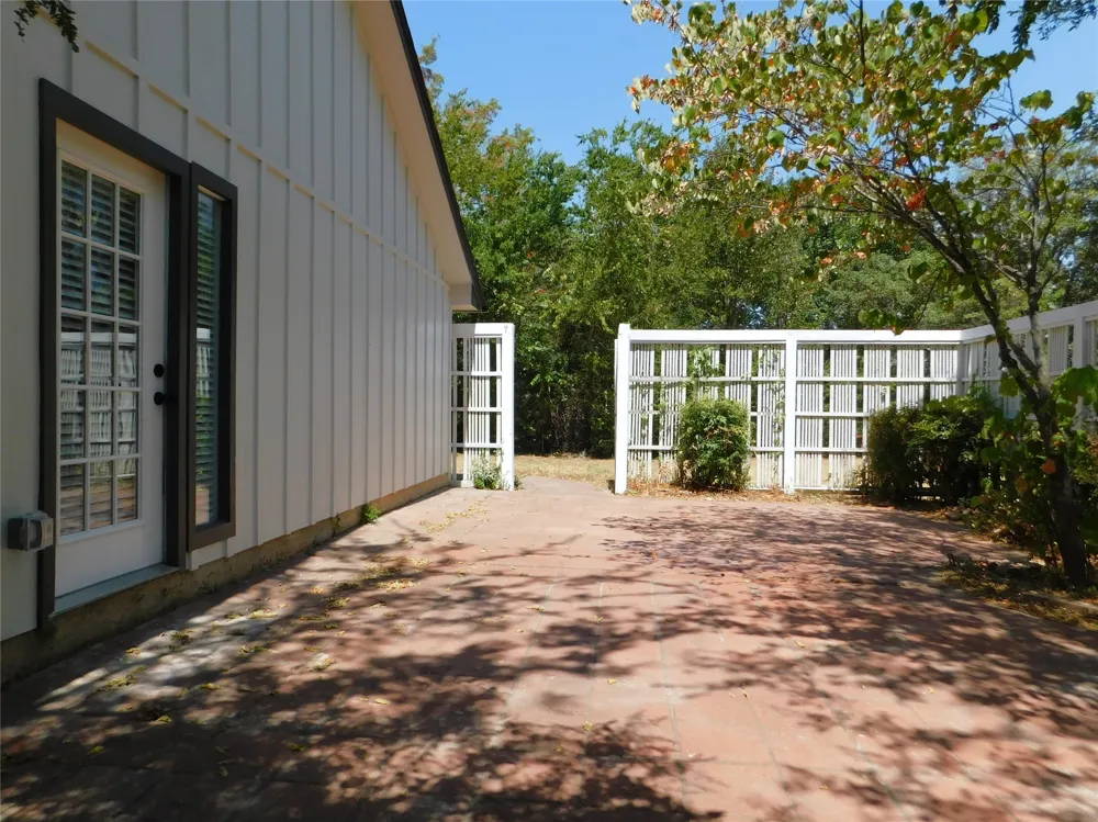 404 Woodson Circle Denton, TX 76209
