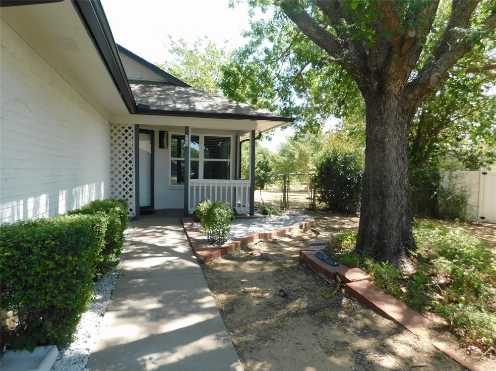404 Woodson Circle Denton, TX 76209