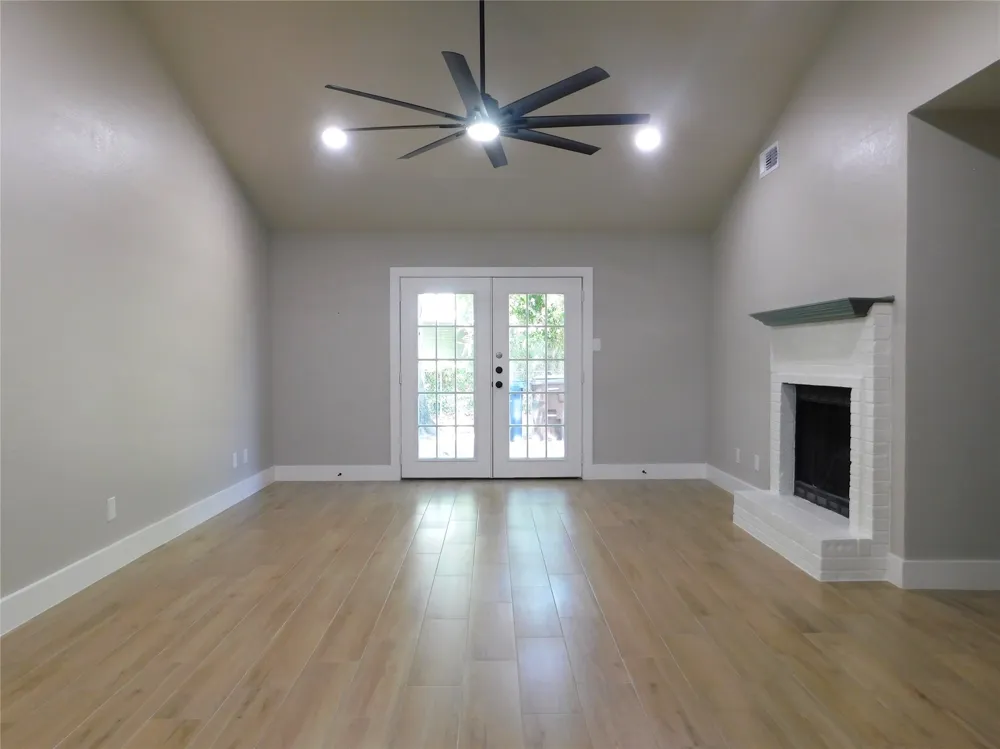 404 Woodson Circle Denton, TX 76209