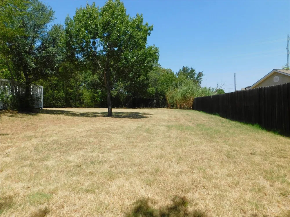 404 Woodson Circle Denton, TX 76209
