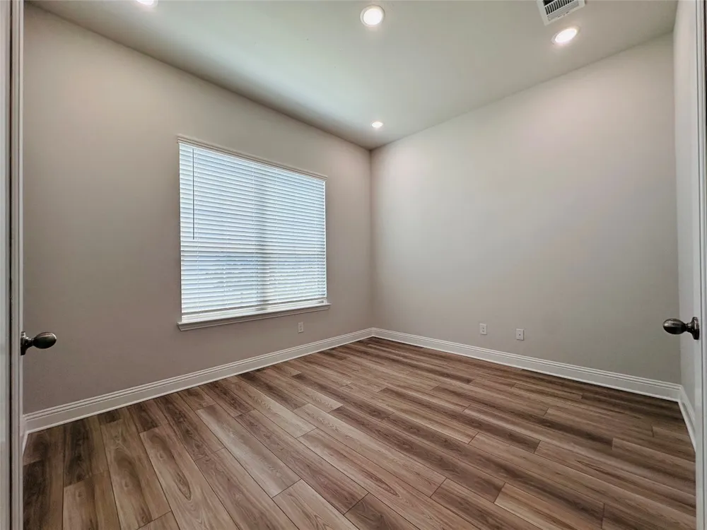 7017 Sunset Boulevard Rowlett, TX 75088