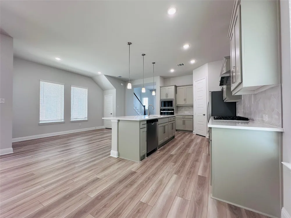 7017 Sunset Boulevard Rowlett, TX 75088