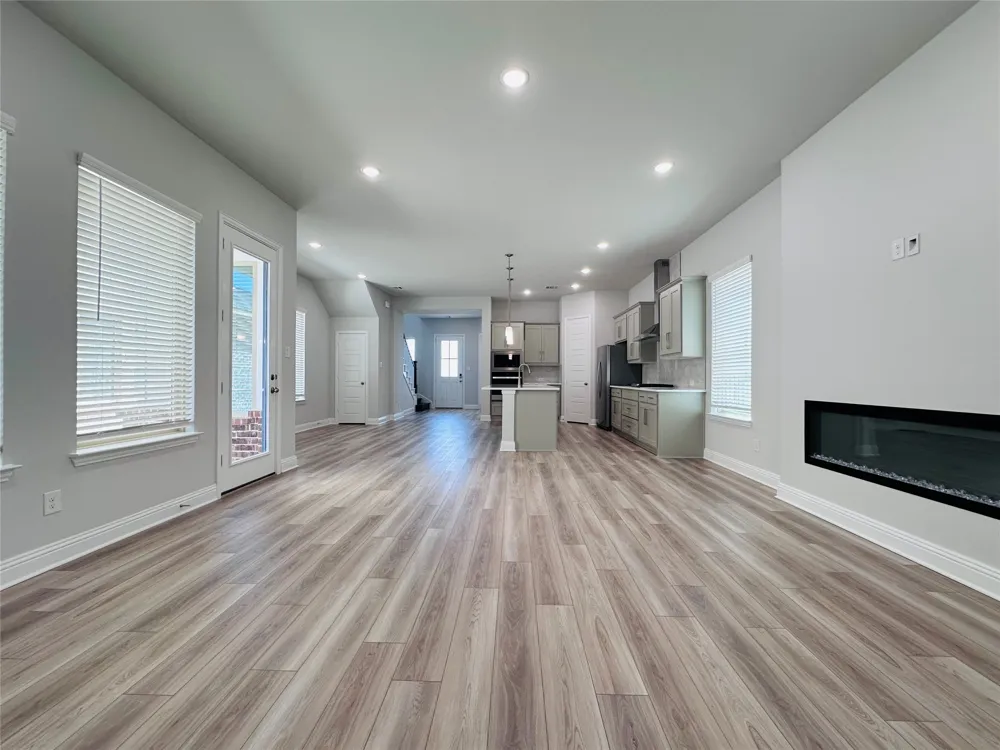7017 Sunset Boulevard Rowlett, TX 75088