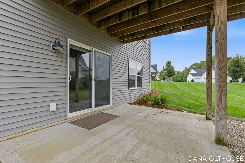 8233 Boardwalk Drive SW Byron Center, MI 49315
