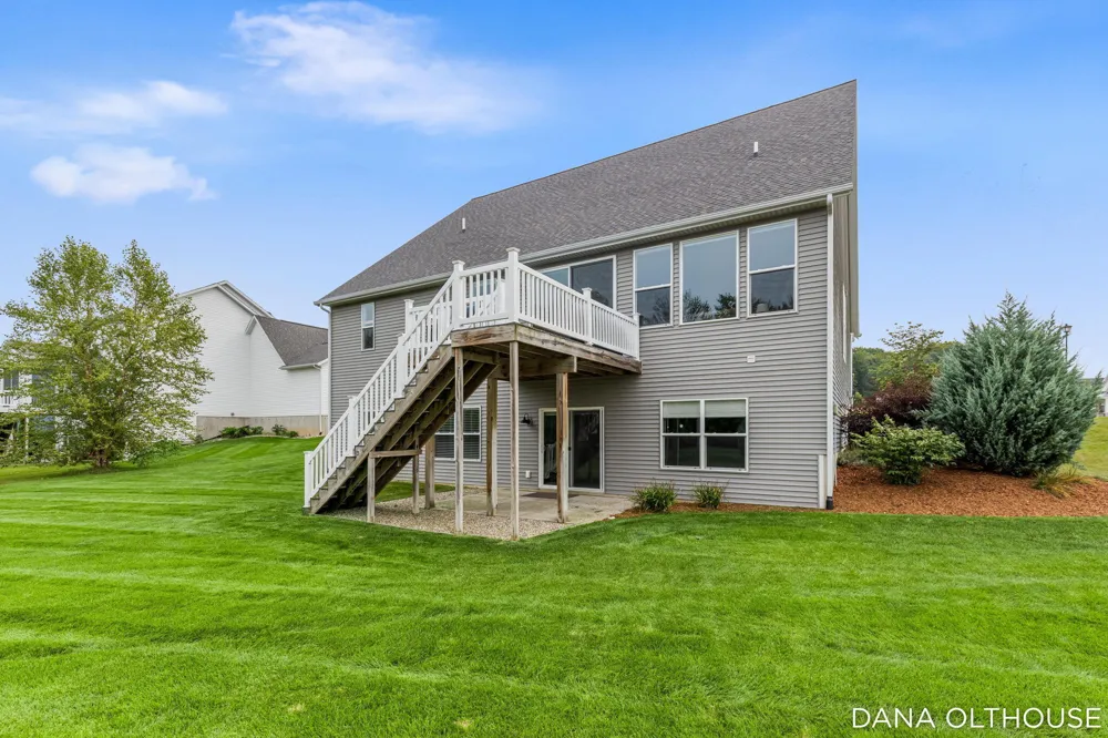 8233 Boardwalk Drive SW Byron Center, MI 49315