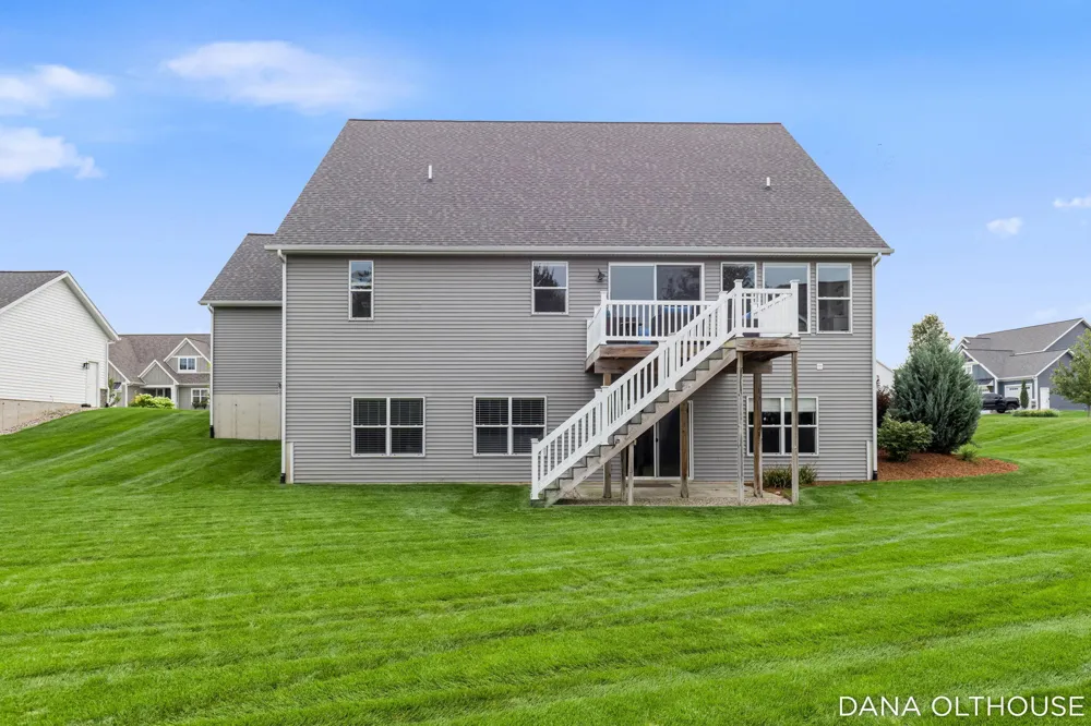 8233 Boardwalk Drive SW Byron Center, MI 49315