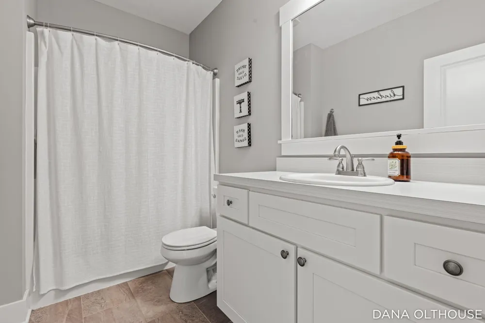 8233 Boardwalk Drive SW Byron Center, MI 49315