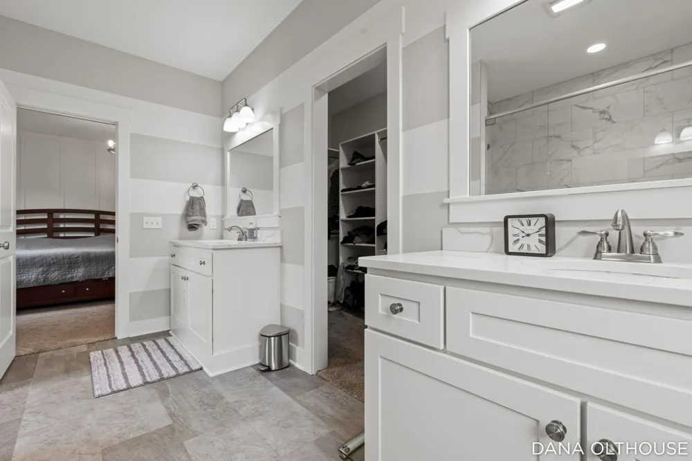 8233 Boardwalk Drive SW Byron Center, MI 49315