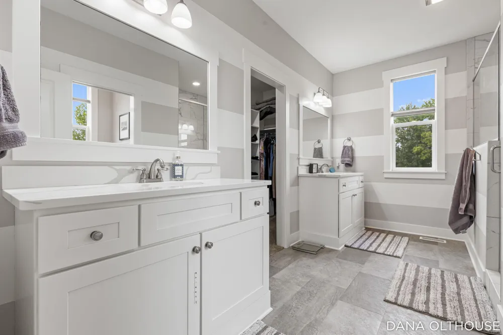 8233 Boardwalk Drive SW Byron Center, MI 49315