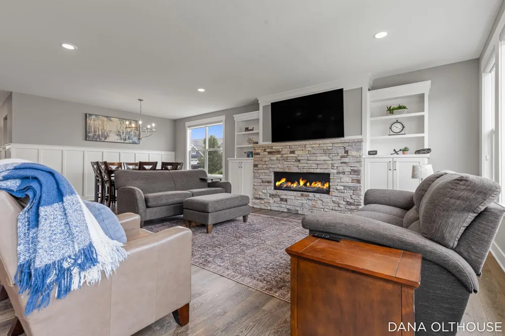 8233 Boardwalk Drive SW Byron Center, MI 49315