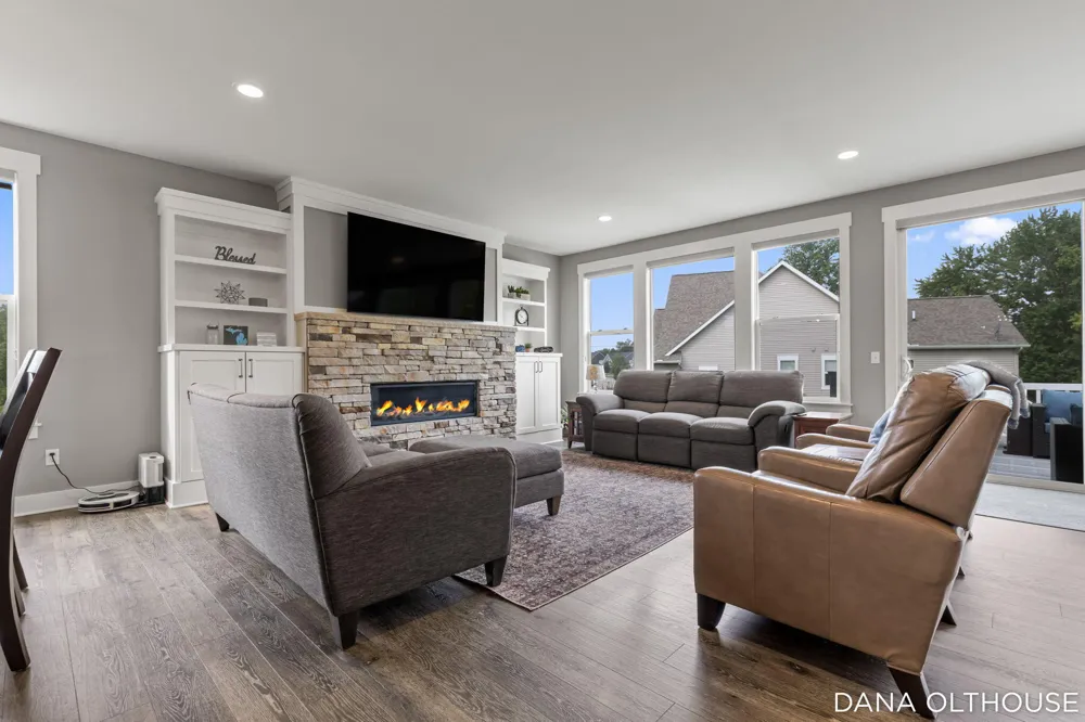 8233 Boardwalk Drive SW Byron Center, MI 49315