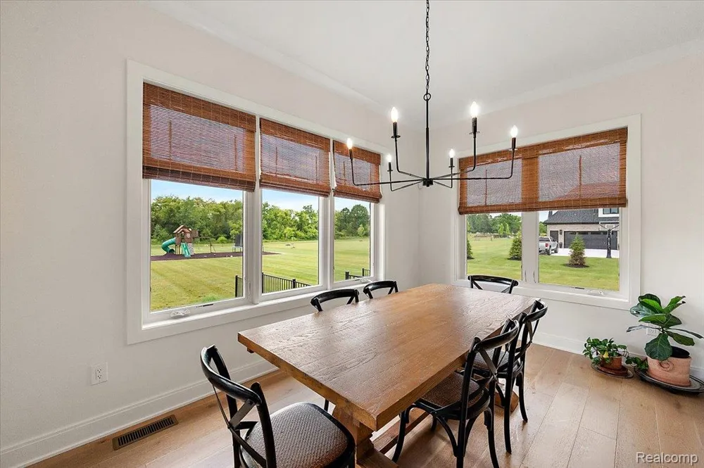62477 Rosina Court Ray Township, MI 48096