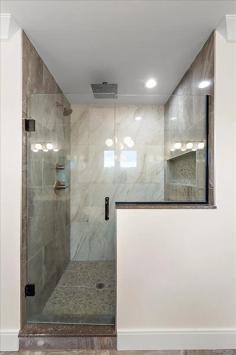 62477 Rosina Court Ray Township, MI 48096