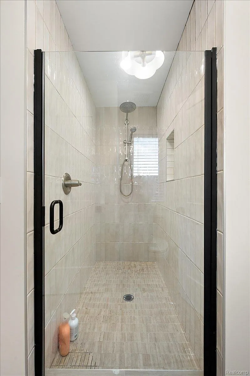 62477 Rosina Court Ray Township, MI 48096