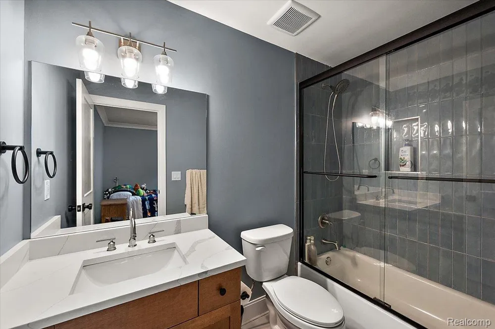 62477 Rosina Court Ray Township, MI 48096