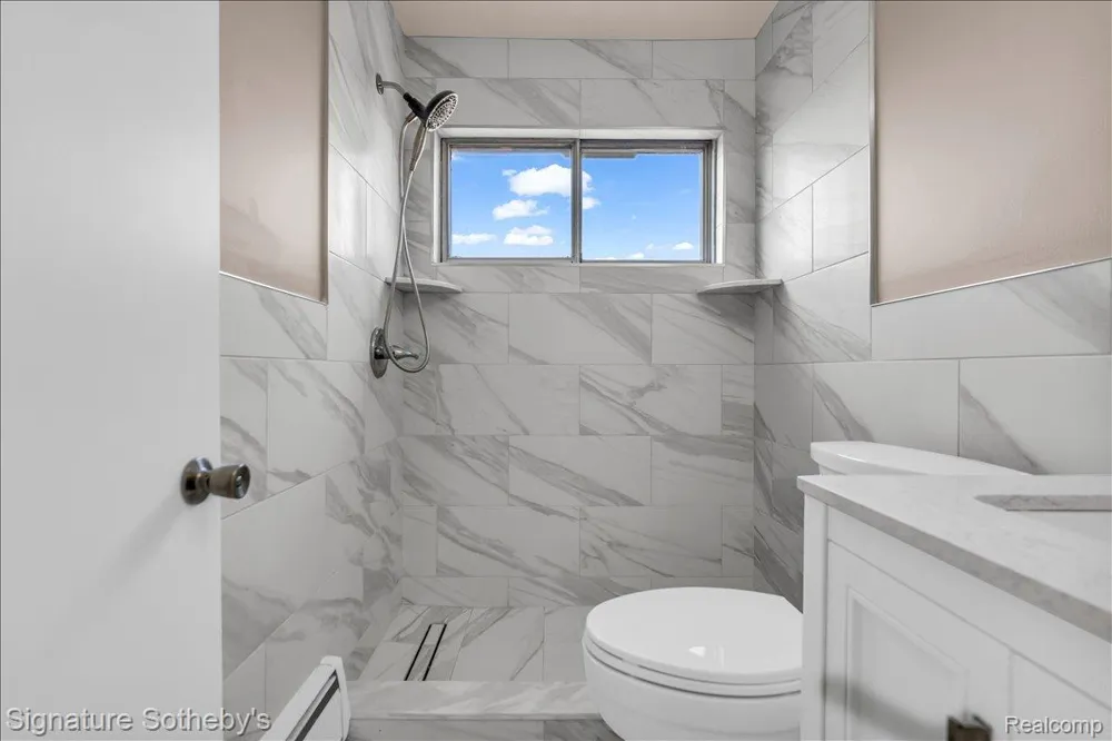 141 Ardmore Drive Ferndale City, MI 48220
