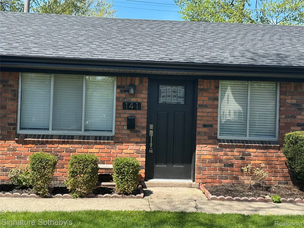 141 Ardmore Drive Ferndale City, MI 48220