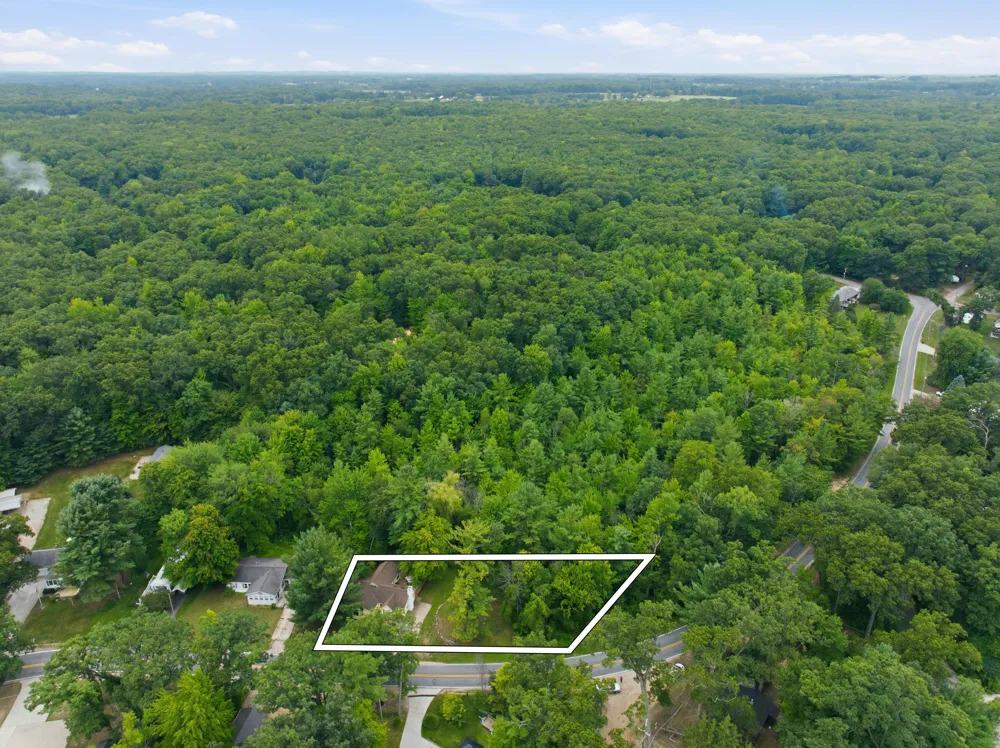 1508 E Hess Lake Drive Grant Township, MI 49327
