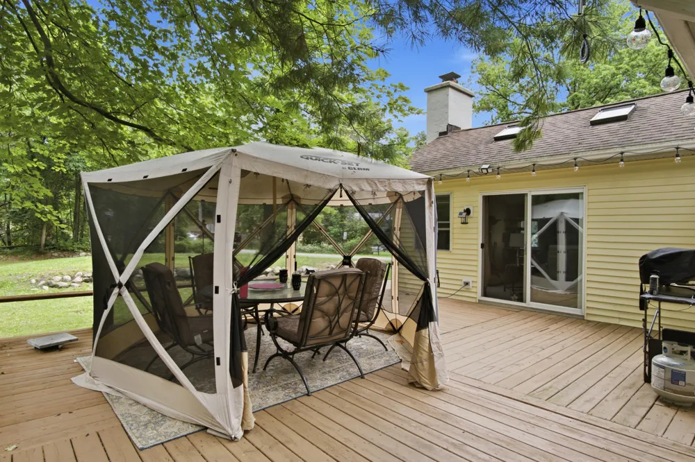 1508 E Hess Lake Drive Grant Township, MI 49327
