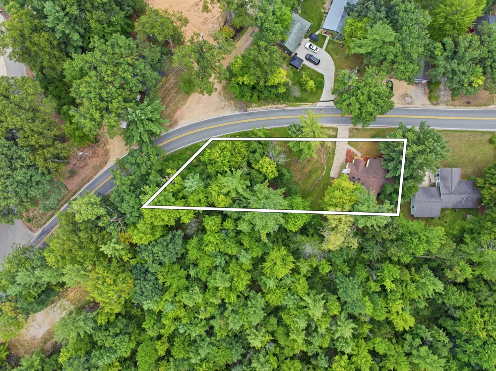 1508 E Hess Lake Drive Grant Township, MI 49327