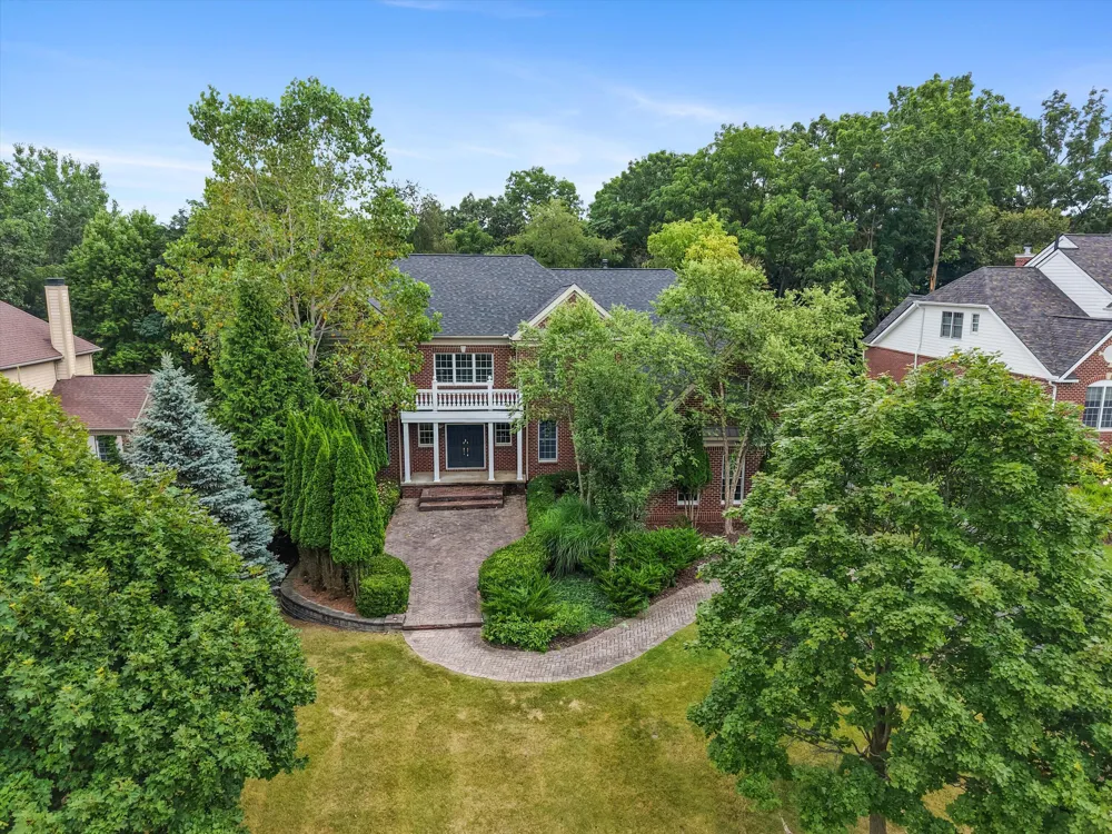 2086 Autumn Hill Drive Scio Township, MI 48103