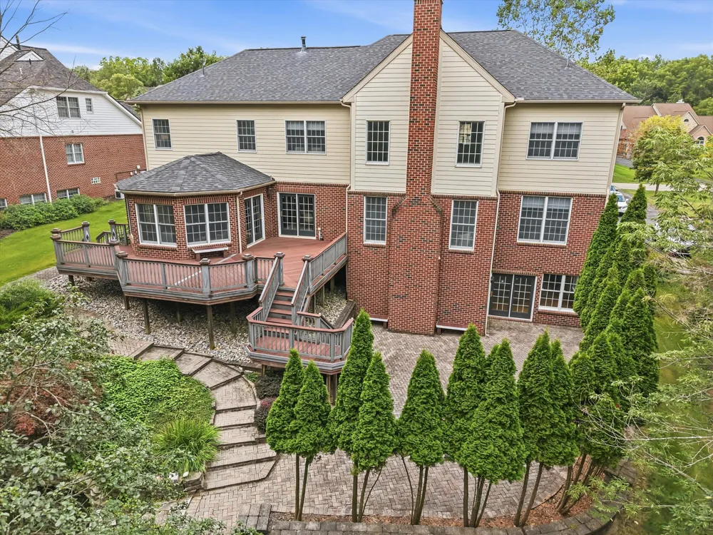 2086 Autumn Hill Drive Scio Township, MI 48103