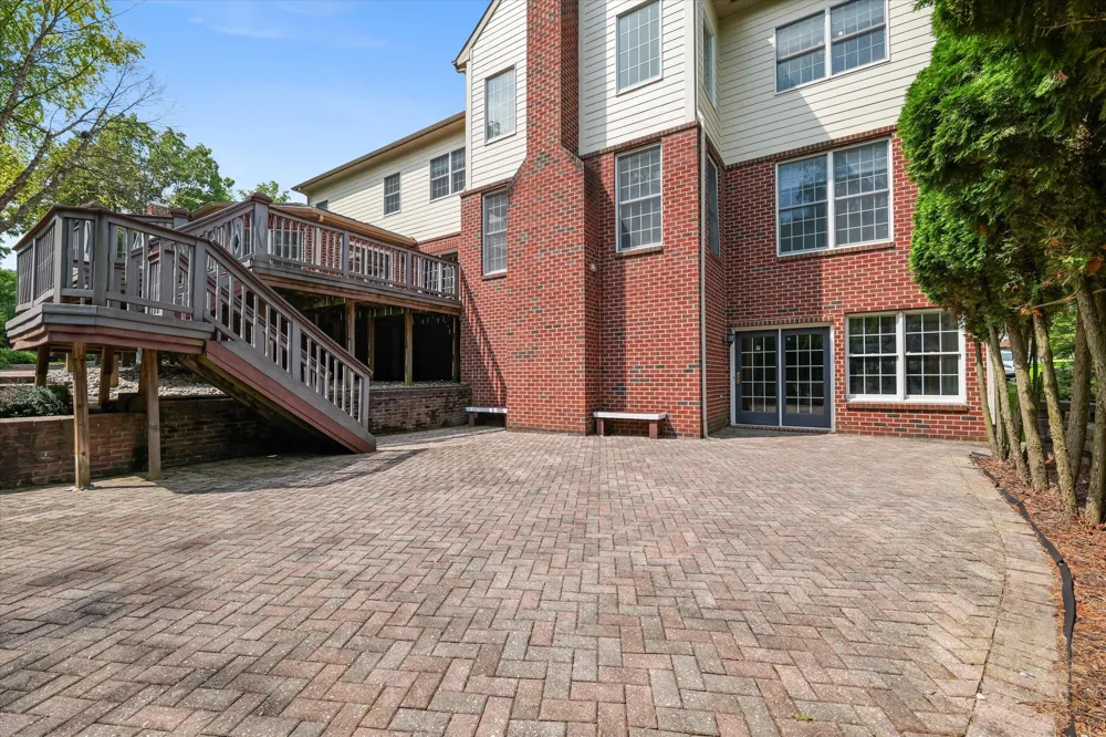 2086 Autumn Hill Drive Scio Township, MI 48103