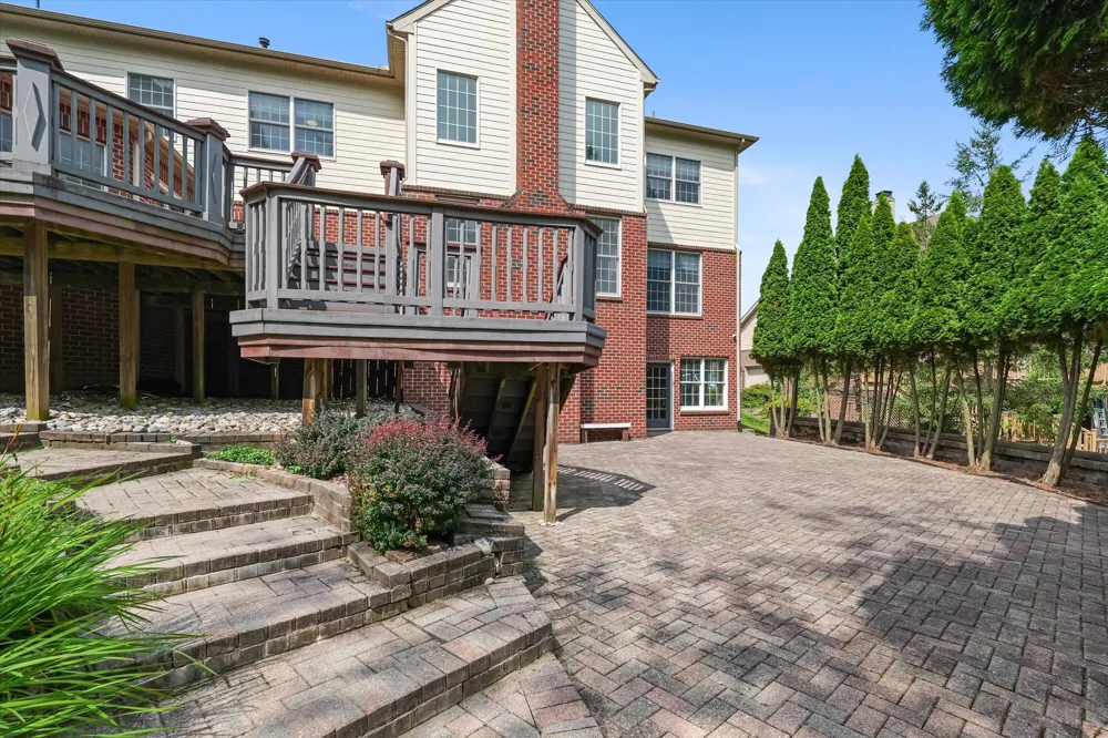 2086 Autumn Hill Drive Scio Township, MI 48103