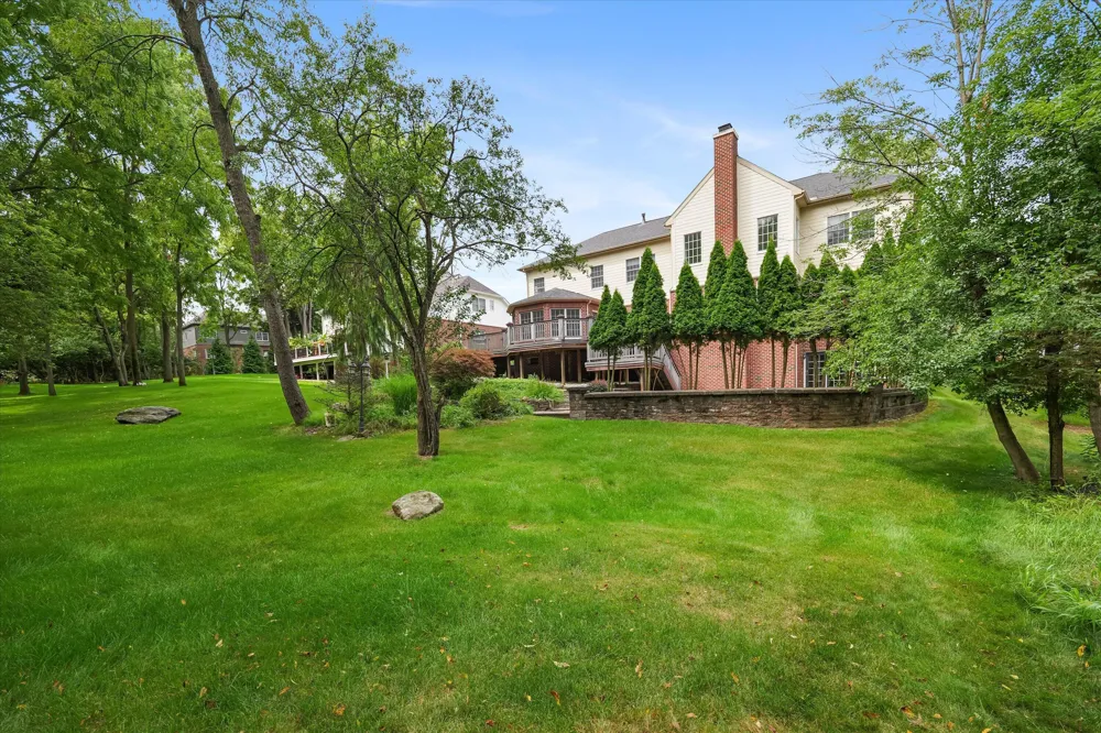 2086 Autumn Hill Drive Scio Township, MI 48103