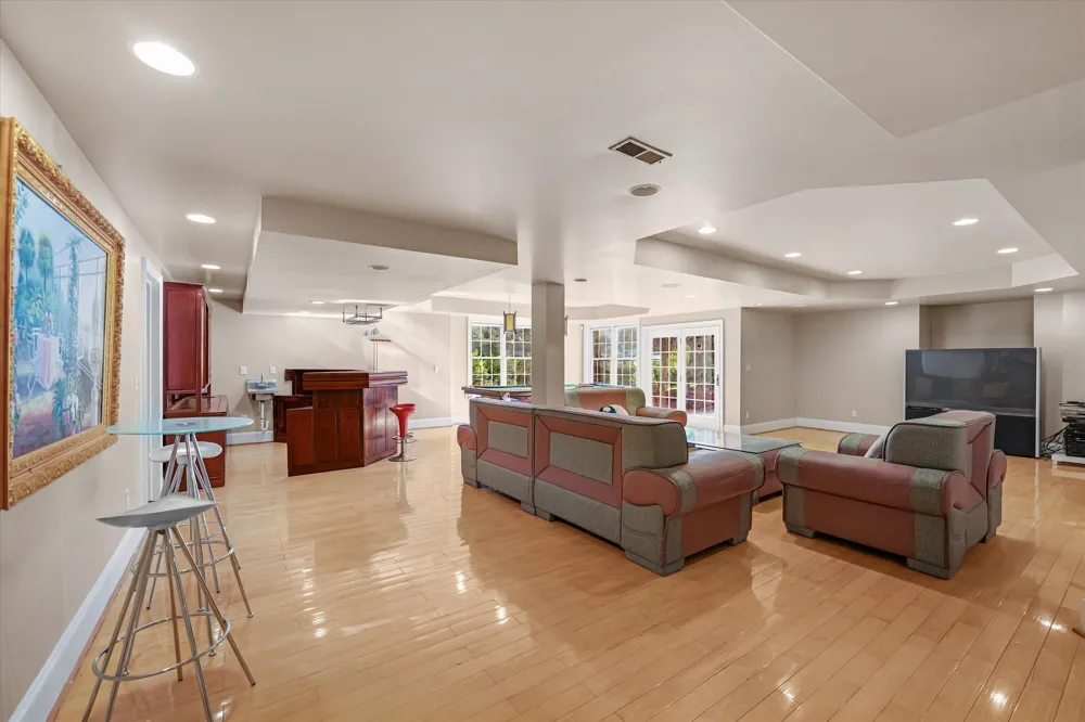 2086 Autumn Hill Drive Scio Township, MI 48103