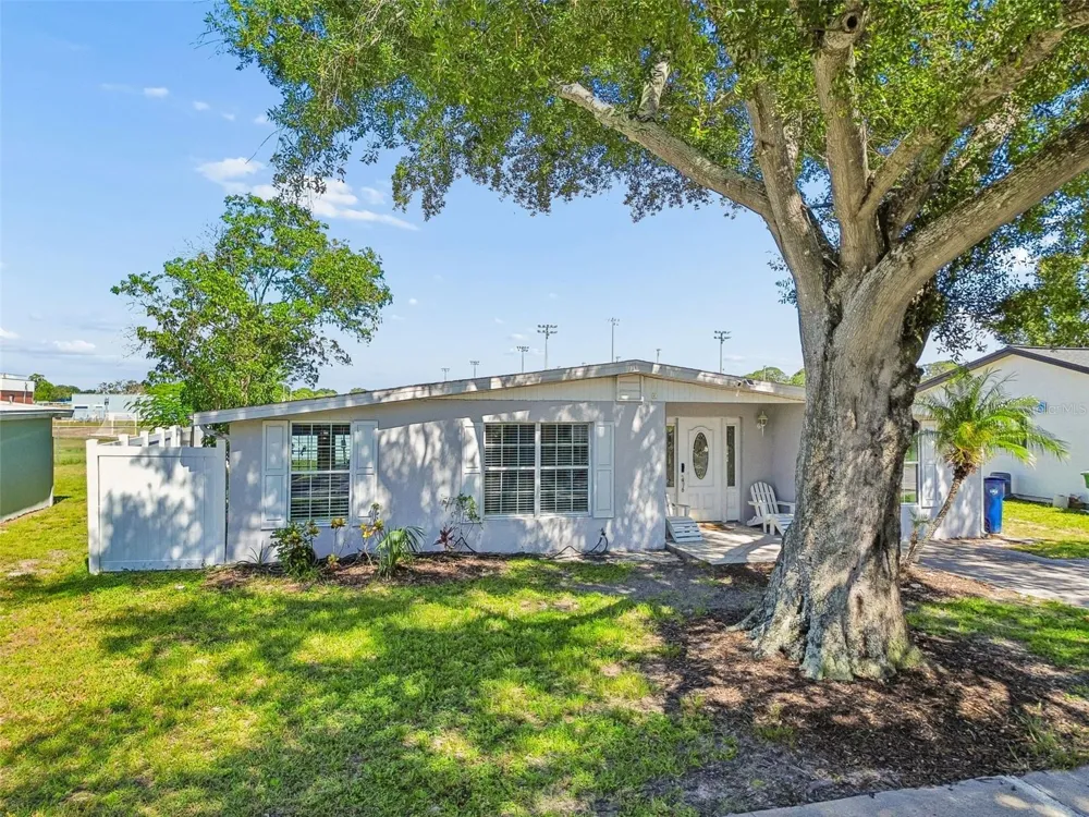 6330 S RENELLIE COURT Tampa, FL 33616