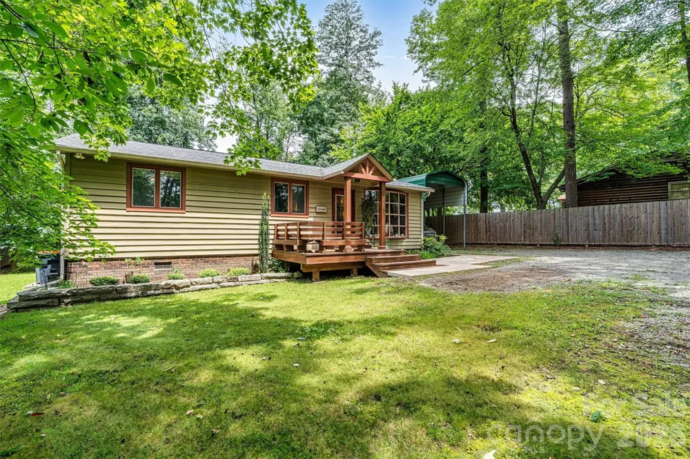 7697 Katherine Drive Denver, NC 28037