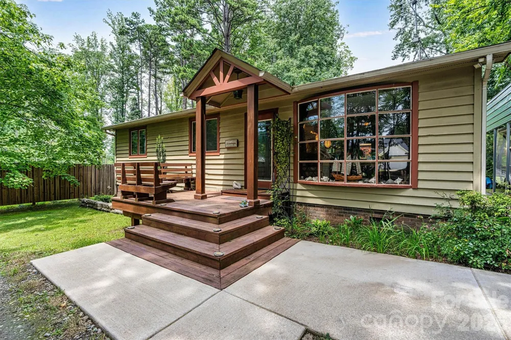 7697 Katherine Drive Denver, NC 28037