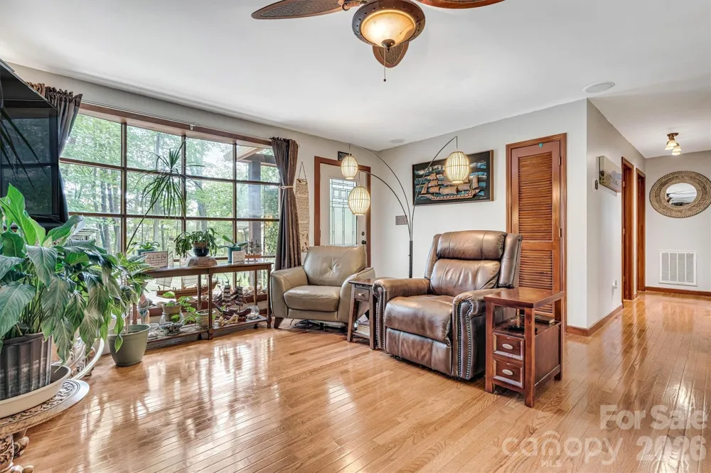 7697 Katherine Drive Denver, NC 28037