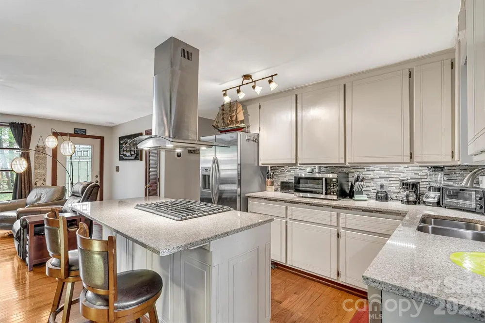 7697 Katherine Drive Denver, NC 28037