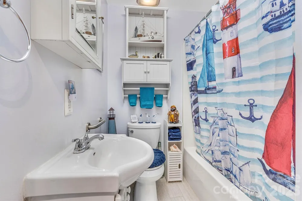 7697 Katherine Drive Denver, NC 28037