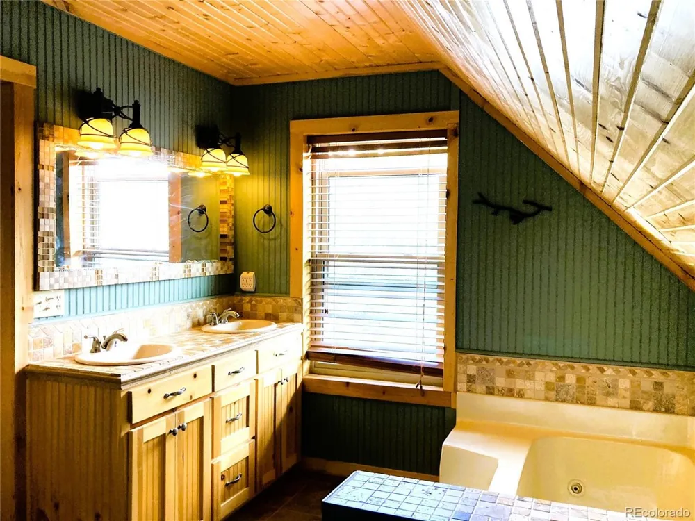 1209 Coyote Run Cotopaxi, CO 81223