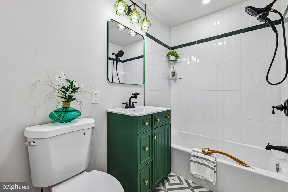 2408 2ND STREET S Arlington, VA 22204