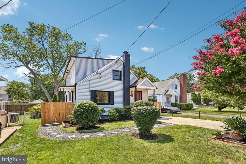 2408 2ND STREET S Arlington, VA 22204